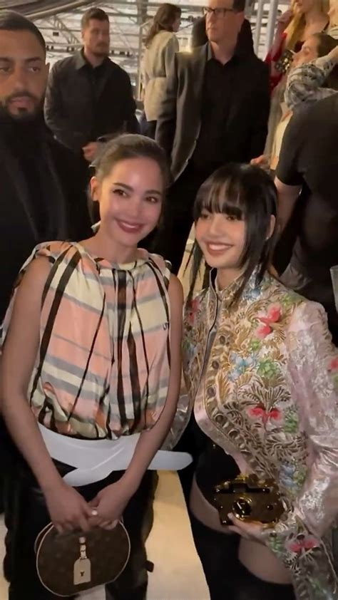 yaya lisa|Yaya and Lisa blackpink First Time Ever! in Paris .